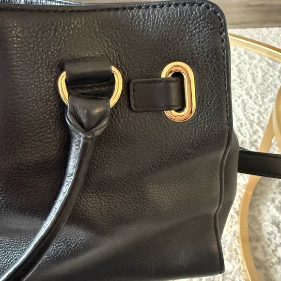 Michael Kors Hamilton East West Medium Black Pebbled Leather Bag, Gold Hardware - Picture 8 of 15